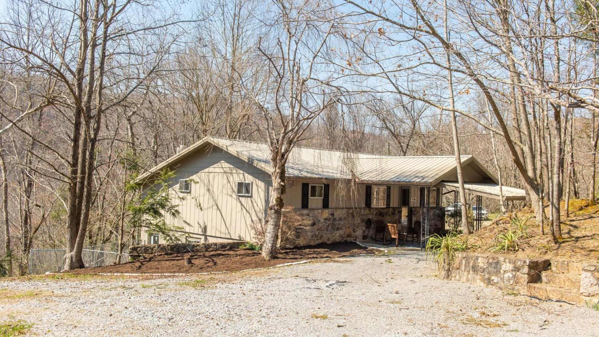Little Smoky Retreat , 3 Bedroom , Close To Downtown Gatlinburg And Pigeon Forge Dış mekan fotoğraf